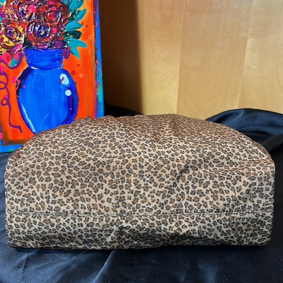 Bottega Veneta Leopard Slouch Shoulder Bag - Picture 5 of 16